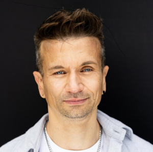 1762782336-e2ff9948ef41a8fe